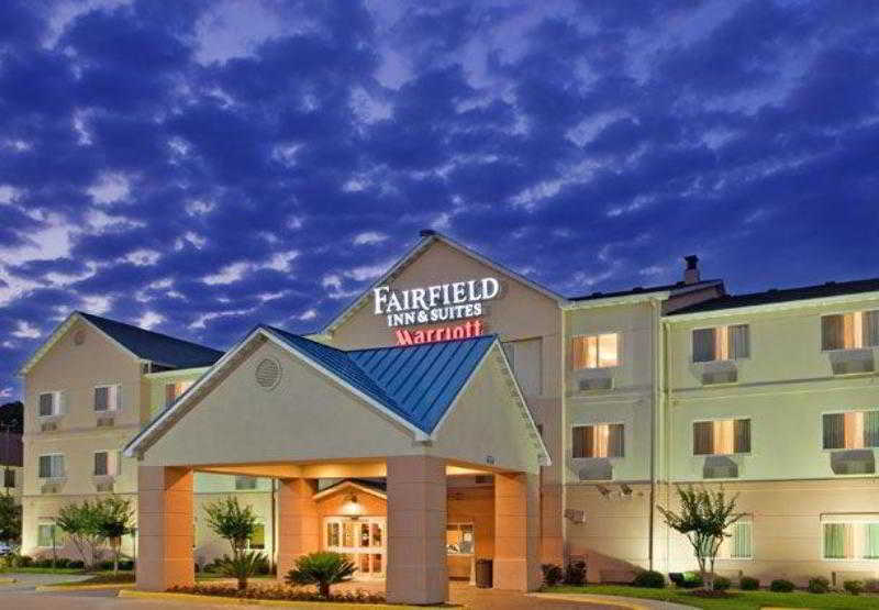Comfort Inn & Suites Westfield Exterior foto